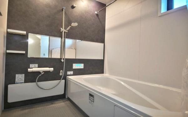 青葉区荏子田1丁目 全4棟3号棟(バス)