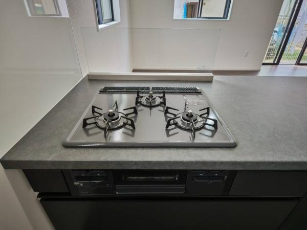 青葉区荏子田1丁目 全4棟3号棟(キッチン)