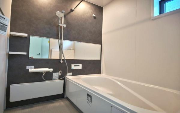 青葉区荏子田1丁目 全4棟4号棟(バス)