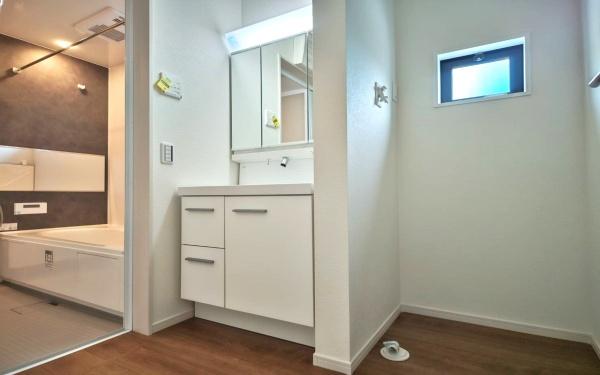 青葉区荏子田1丁目 全4棟4号棟(洗面台・洗面所)