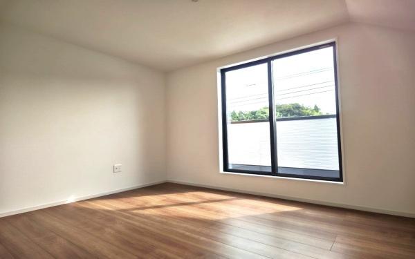 青葉区荏子田1丁目 全4棟4号棟(寝室)