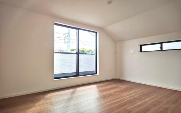 青葉区荏子田1丁目 全4棟4号棟(子供部屋)