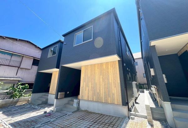 磯子区久木町全3棟　2号棟