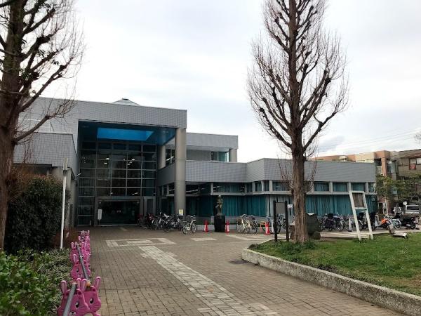 川崎市高津区久地1丁目 全5棟3号棟(川崎市高津図書館)