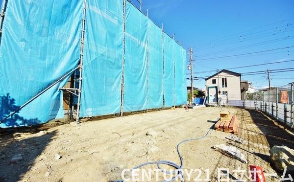 金沢区釜利谷西5丁目(前面道路含む現地写真)
