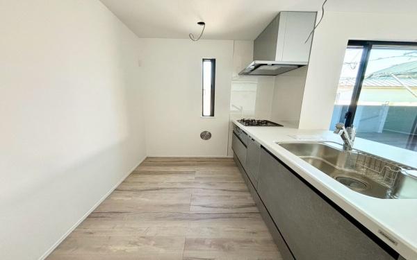 港南区港南6丁目　全2棟B号棟