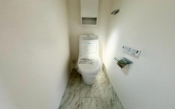 港南区港南6丁目　全2棟B号棟