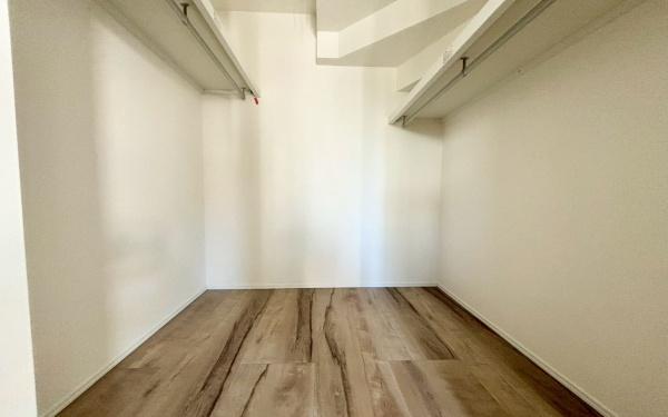 港南区港南6丁目　全2棟B号棟