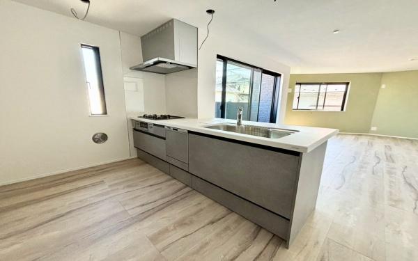 港南区港南6丁目　全2棟B号棟