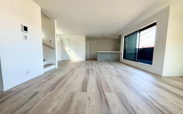 港南区港南6丁目　全2棟B号棟