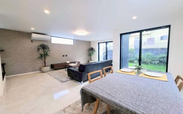 町田市東玉川学園4丁目(リビング)