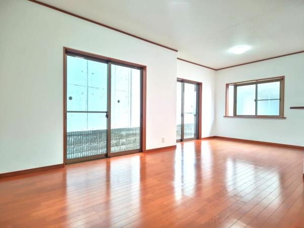緑区三保町　戸建