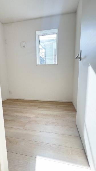 旭区市沢町　全２棟１号棟