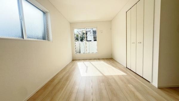 旭区市沢町　全２棟１号棟