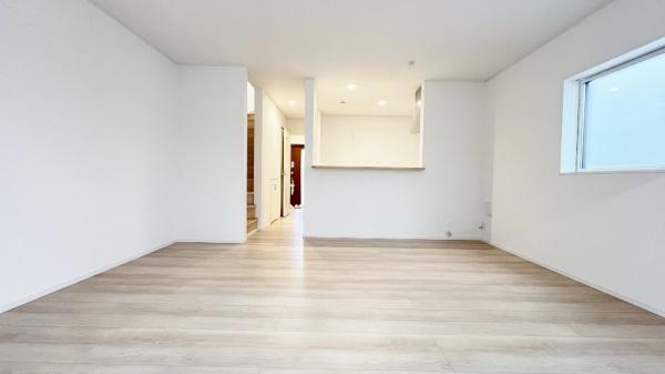 旭区市沢町　全２棟２号棟