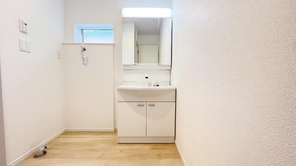 旭区市沢町　全２棟２号棟