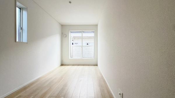 旭区市沢町　全２棟２号棟