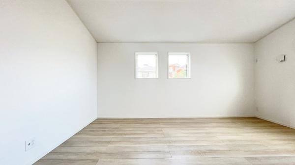 旭区市沢町　全２棟２号棟