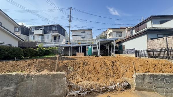 緑区東本郷４丁目　全１棟