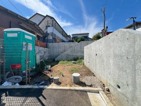 瀬谷区二ツ橋町　全４区画２号棟