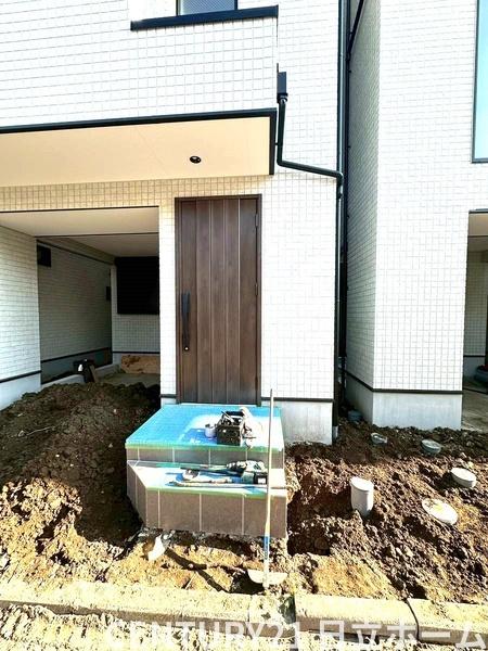 川崎区中瀬2丁目 全6棟2号棟(玄関)