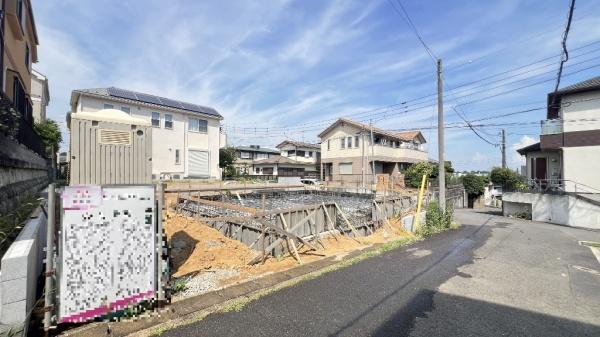 緑区北八朔町　全２棟Ｂ号棟