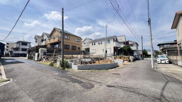 緑区北八朔町　全２棟Ｂ号棟