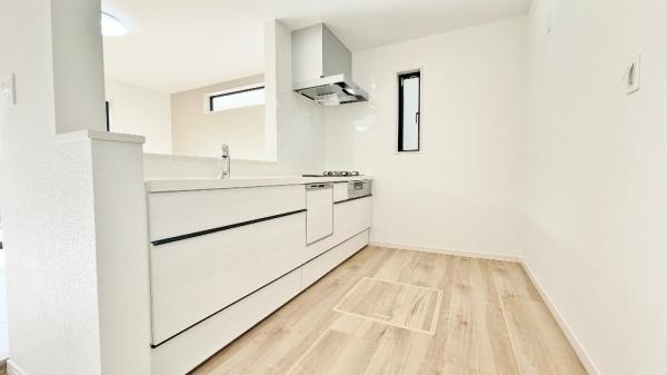 戸塚区矢部町　全2棟2号棟