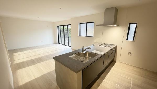 栄区長沼町(リビング)