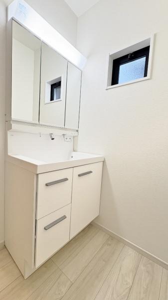 栄区長沼町(洗面台・洗面所)