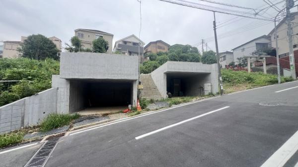 磯子区岡村2丁目　全2棟3号棟