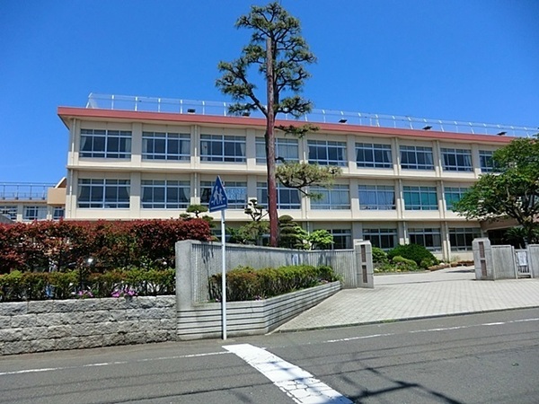 平塚市豊原町の中古一戸建て(春日野中学校)
