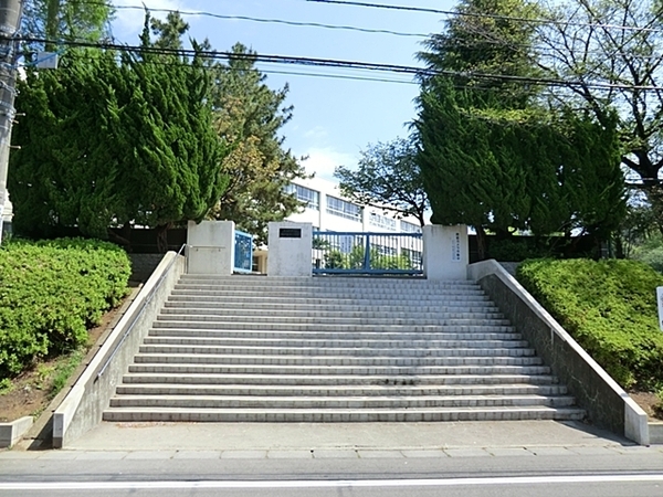 町田市鶴川4丁目 全3棟2号棟(町田市立鶴川第四小学校)