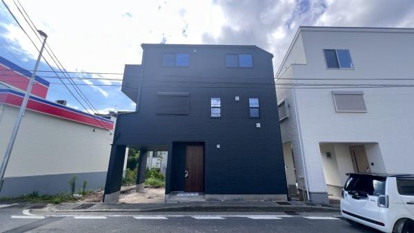 栄区上郷町　全２棟B号棟