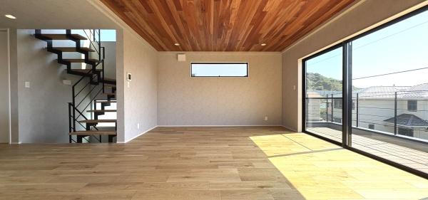 鎌倉市津　全２棟２号棟