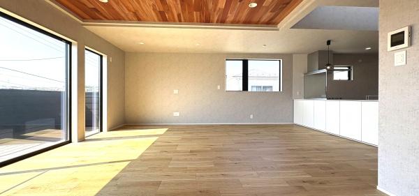 鎌倉市津　全２棟２号棟