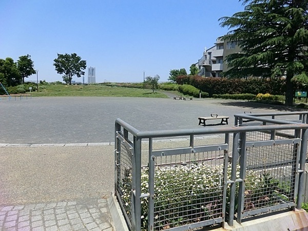 横浜市南区唐沢の中古一戸建て(唐沢公園)
