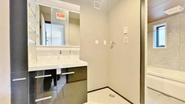 泉区新橋町　新築分譲　全２３棟　２１号棟
