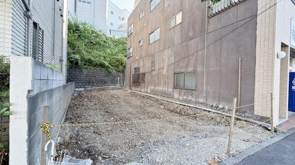 神奈川区六角橋2丁目　売地