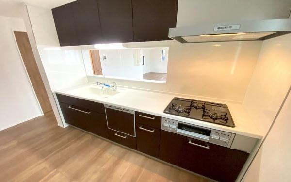 瀬谷区瀬谷5丁目 全3棟1号棟(キッチン)