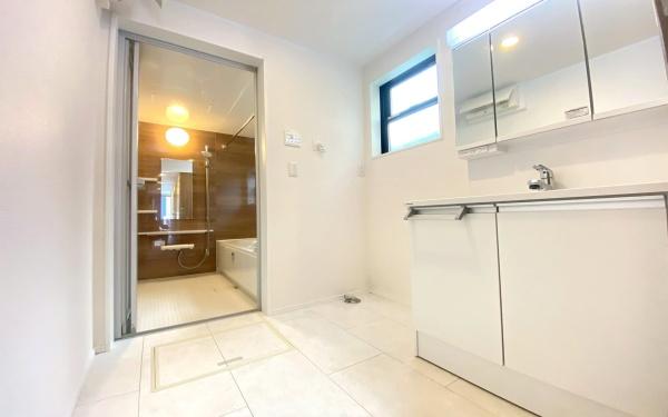 瀬谷区瀬谷5丁目 全3棟1号棟(洗面台・洗面所)