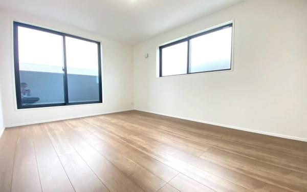 瀬谷区瀬谷5丁目 全3棟1号棟(洋室)