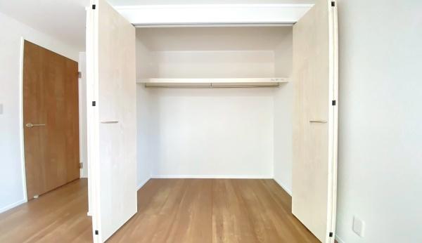 瀬谷区瀬谷5丁目 全3棟1号棟(収納)