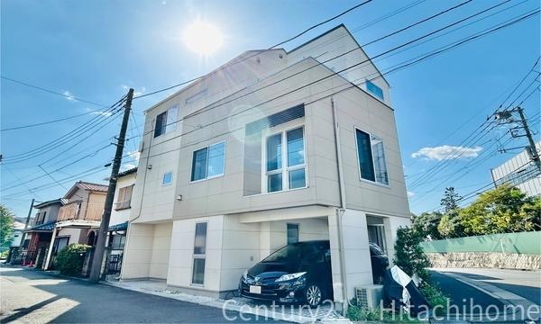 横浜市戸塚区上矢部町の中古一戸建て(前面道路含む現地写真)