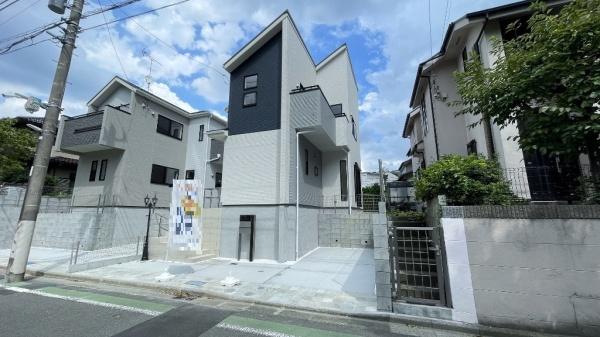 川崎市宮前区五所塚１丁目の新築一戸建