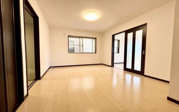 横浜市港南区上永谷6丁目の中古一戸建て(リビング)