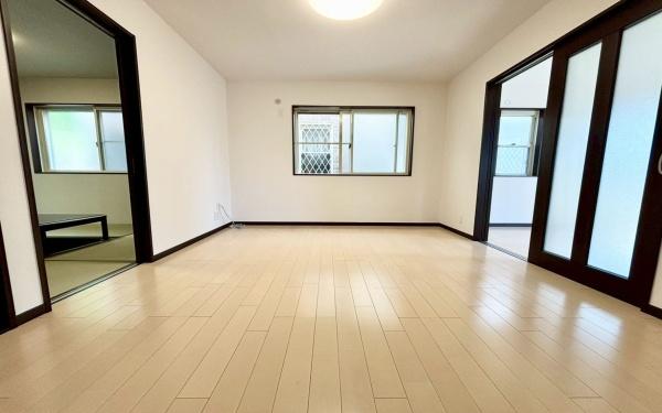 横浜市港南区上永谷6丁目の中古一戸建て(リビング)