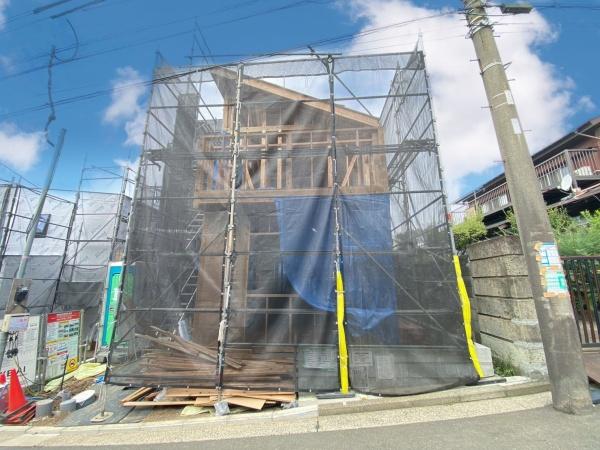 横浜市神奈川区三枚町の新築一戸建