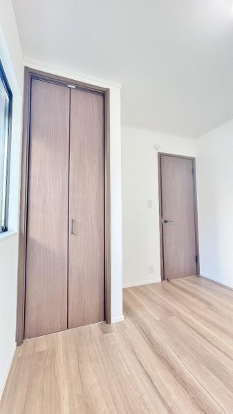 緑区北八朔町 全1棟(洋室)