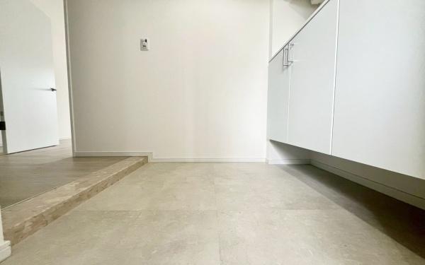 クオス上星川(玄関)